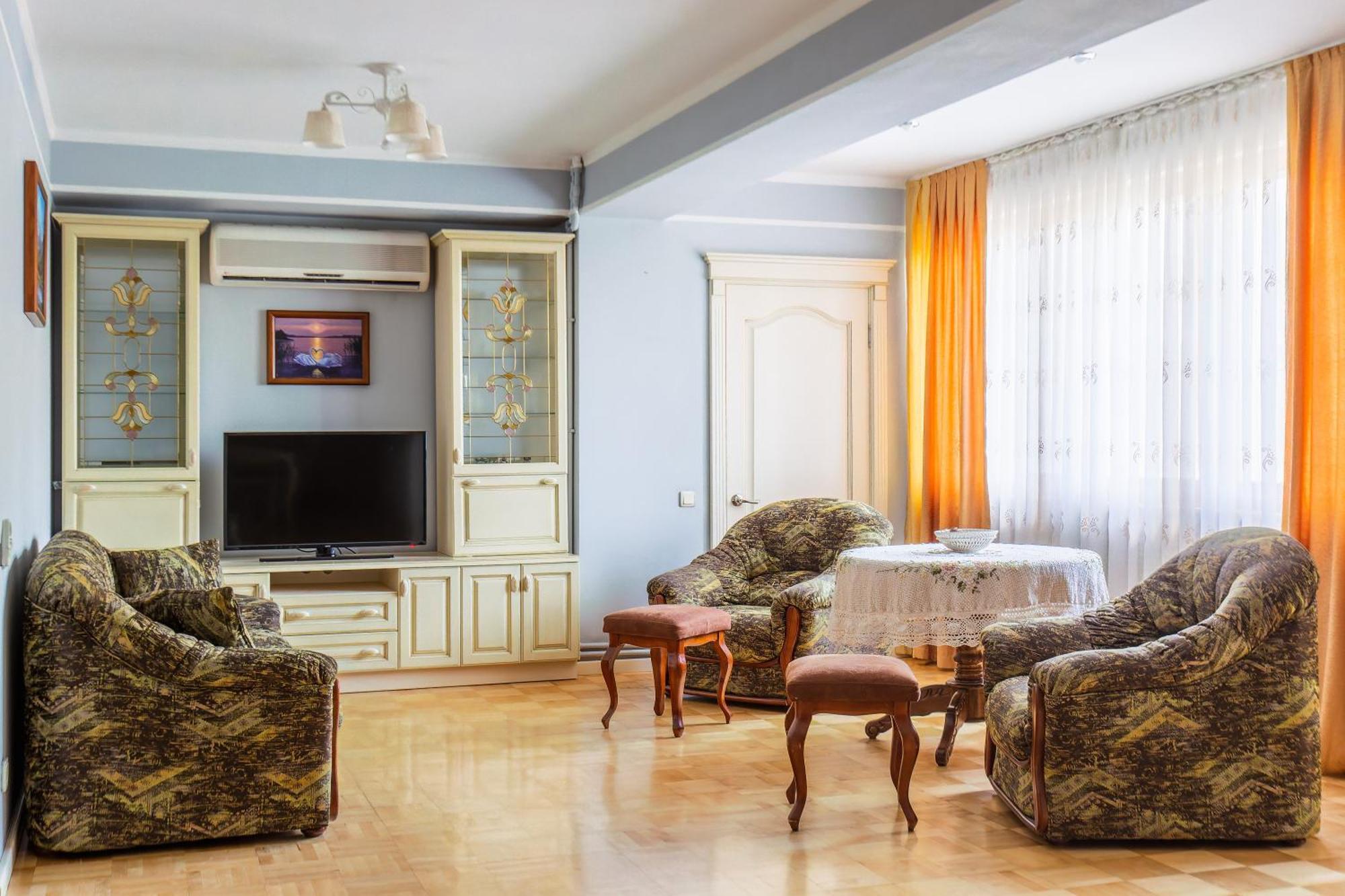 Downtown Big Apartment Tashkent Exterior photo